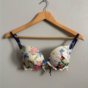 Victoria's Secret Multicolor Floral Lace Bra